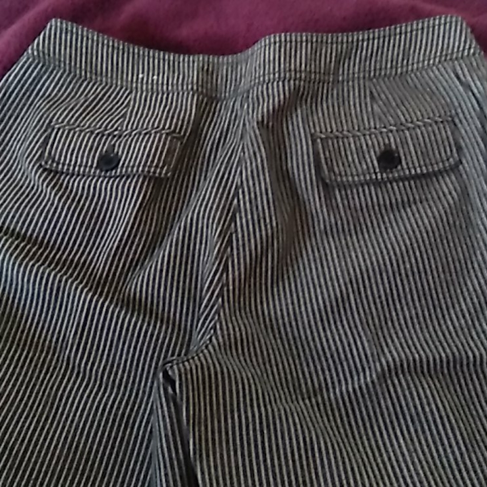 Jean's - Picture 2 of 4